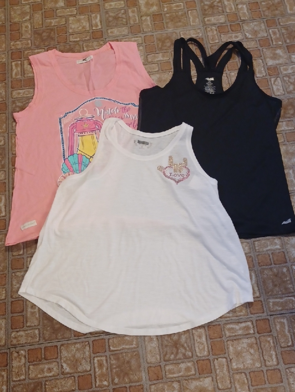 Simply Southern Tank Top Lot Small-medium